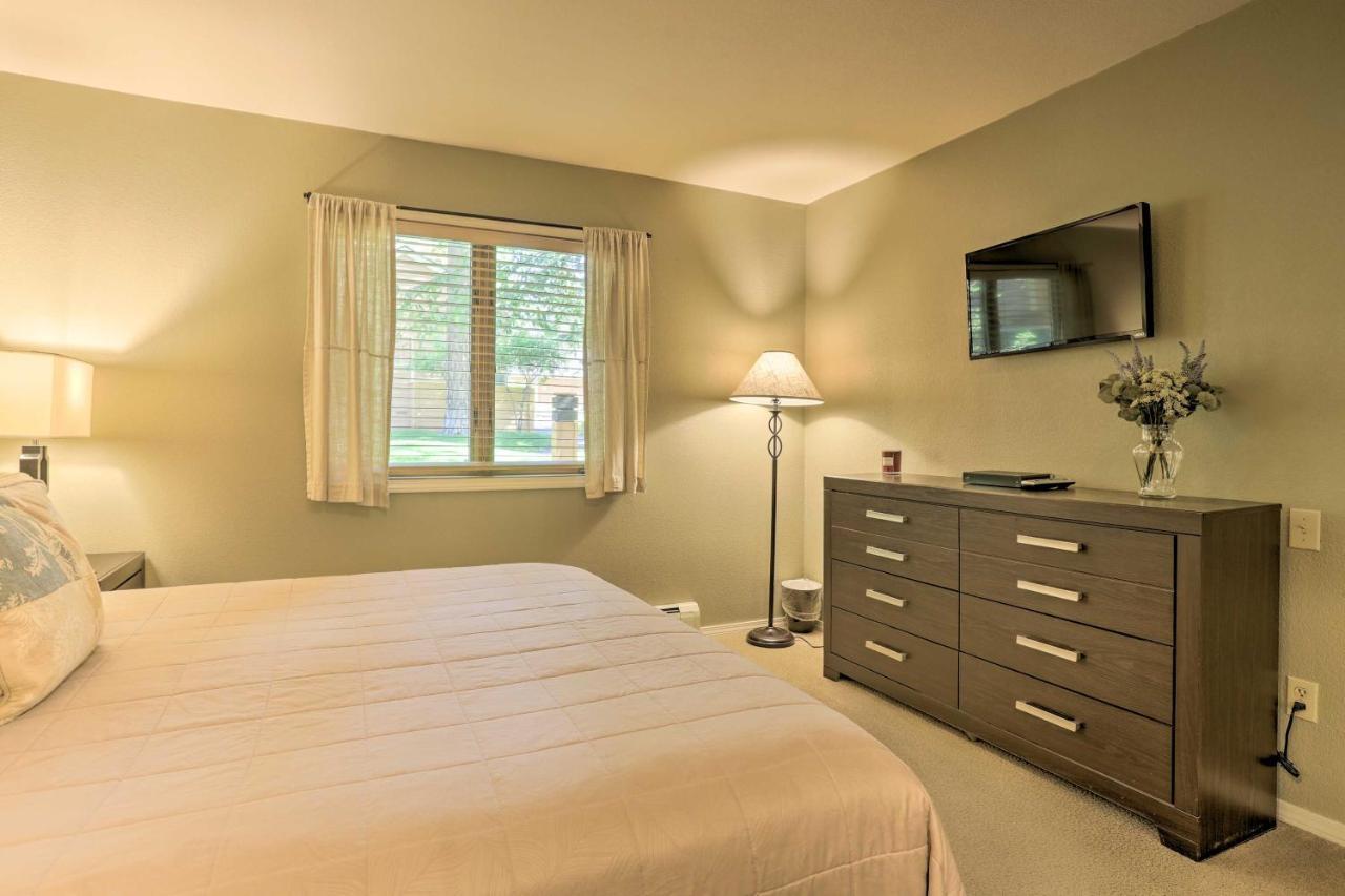 Corner-Unit Condo With Grill Walk To Lake Tahoe! Incline Village Luaran gambar